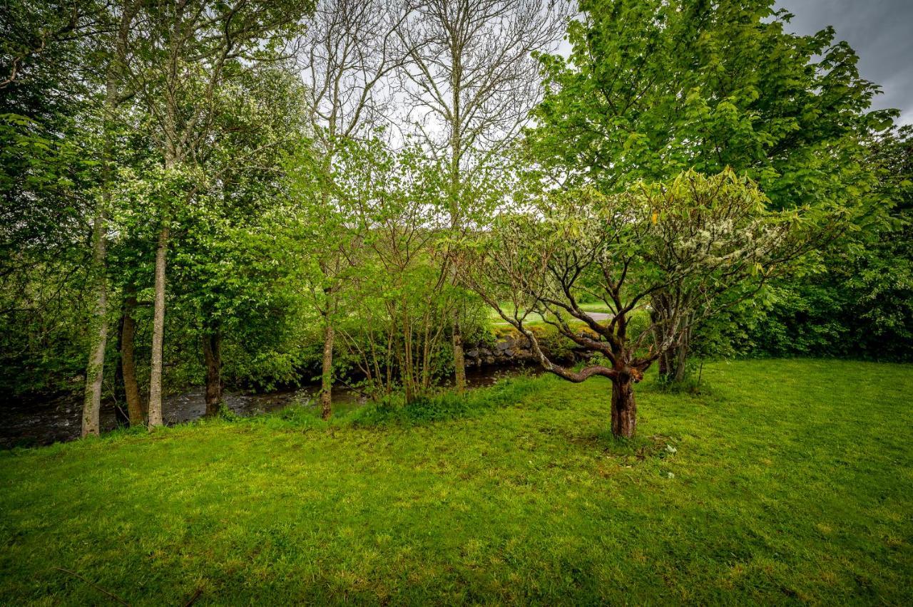Loch Ness Bunk Inn Drumnadrochit Exteriér fotografie